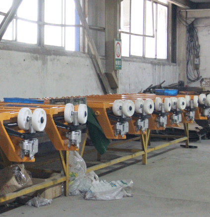 爬架电动葫芦该如何和脚手架配合