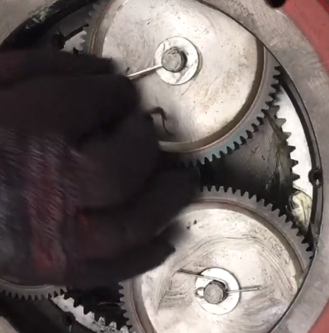 群吊电动葫芦的保养原则