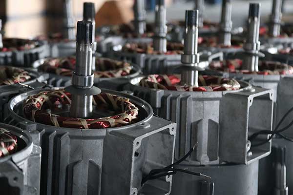 群吊电动葫芦的转速差决定了是否同步运行