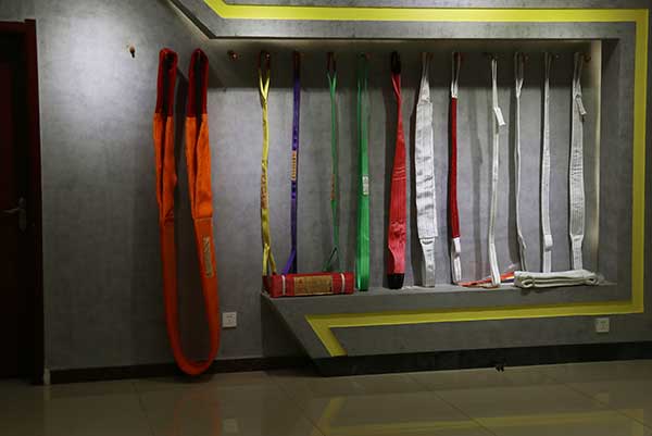 建筑爬架电动葫芦出现危险的因素有哪些