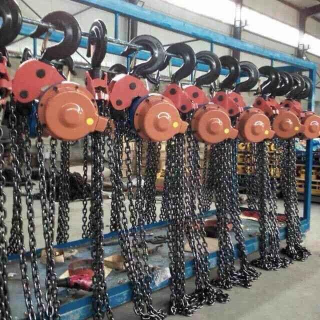 爬架电动葫芦在建筑外围的钢建筑中有何作用